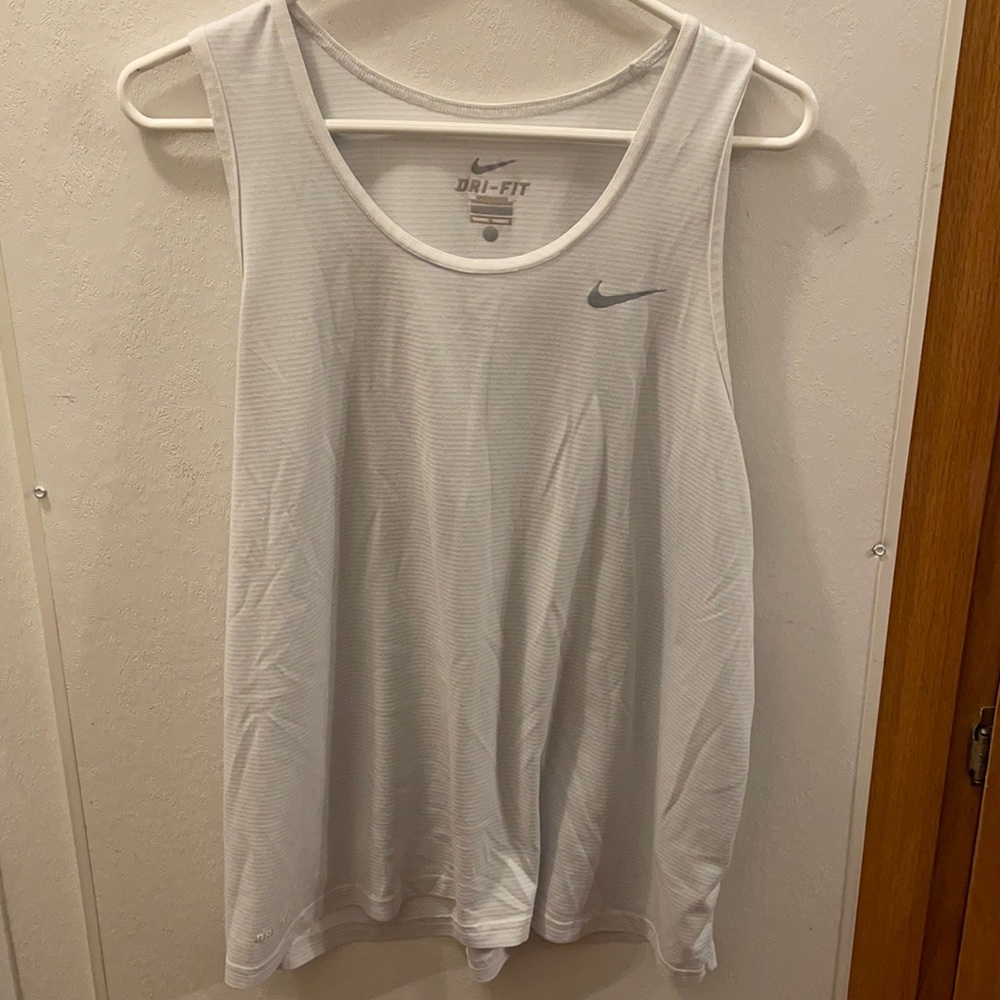 nike drifit tanktop white and gray stripes